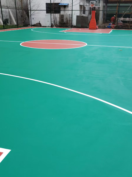 莒南 球场长期使用易出现地面开裂